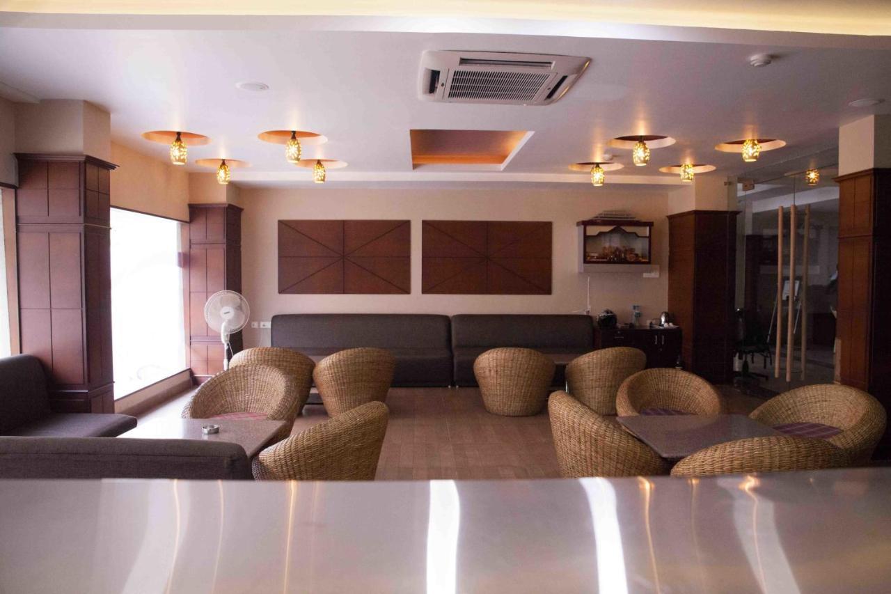 Hotel Central Park 西里古里 外观 照片