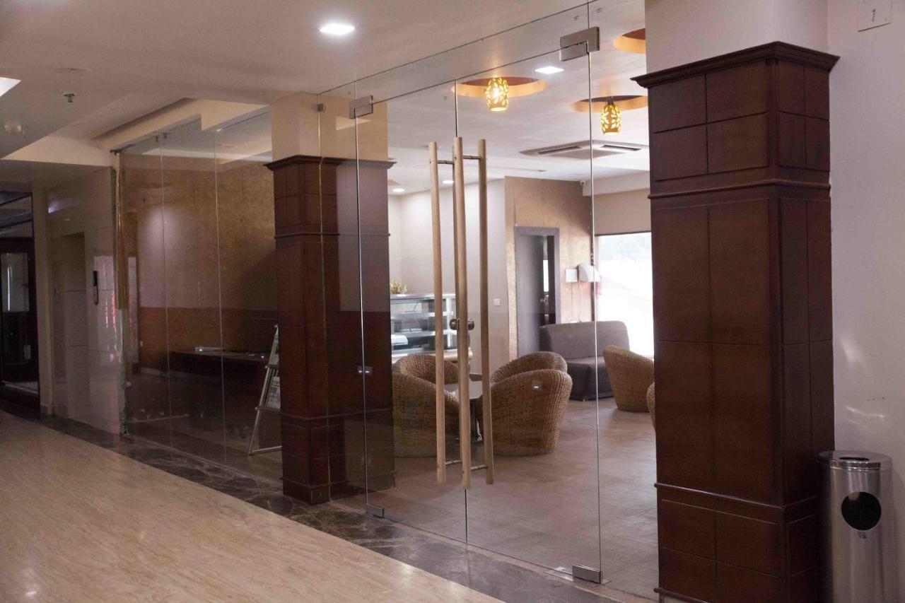 Hotel Central Park 西里古里 外观 照片