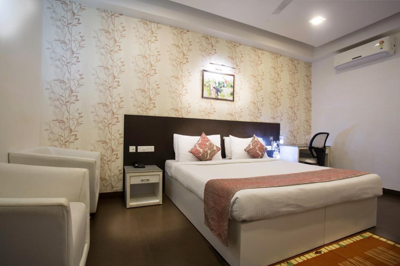 Hotel Central Park 西里古里 外观 照片