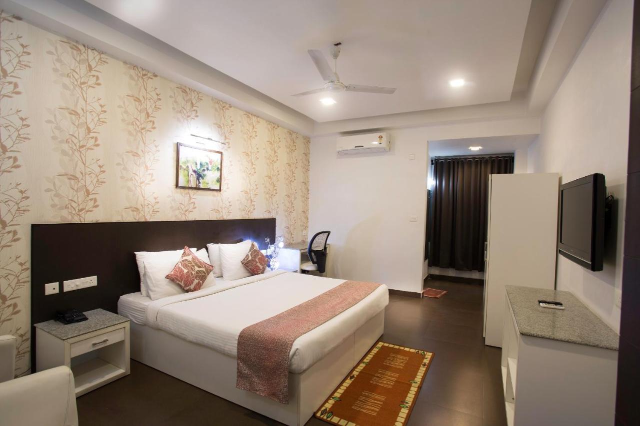 Hotel Central Park 西里古里 外观 照片