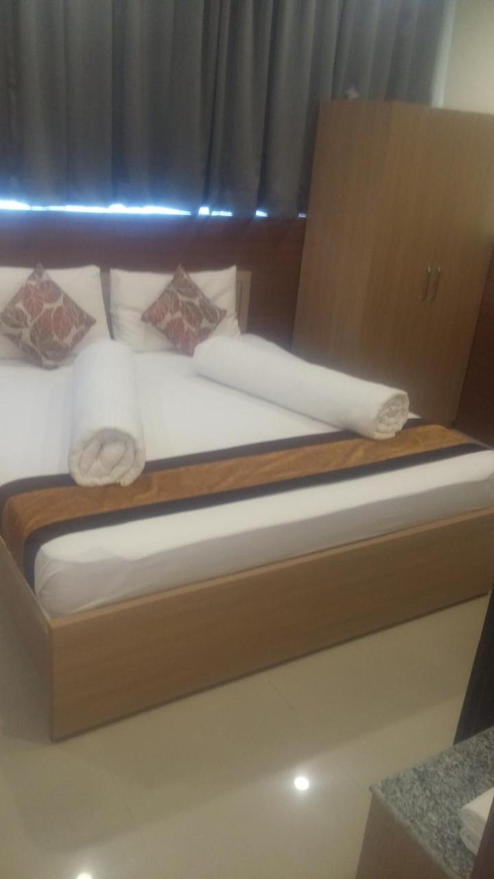 Hotel Central Park 西里古里 外观 照片