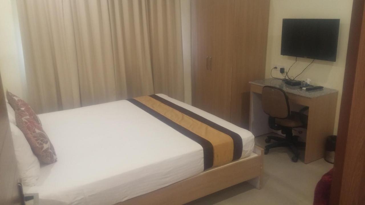 Hotel Central Park 西里古里 外观 照片